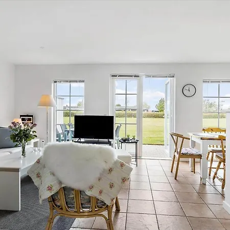 Fy211-brenderup-fyn-strandgardsvej-193 * Bro (Funen)