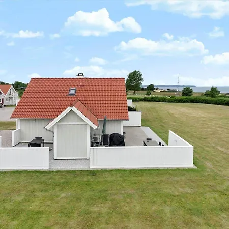 Fy211-brenderup-fyn-strandgardsvej-193 * Bro (Funen)